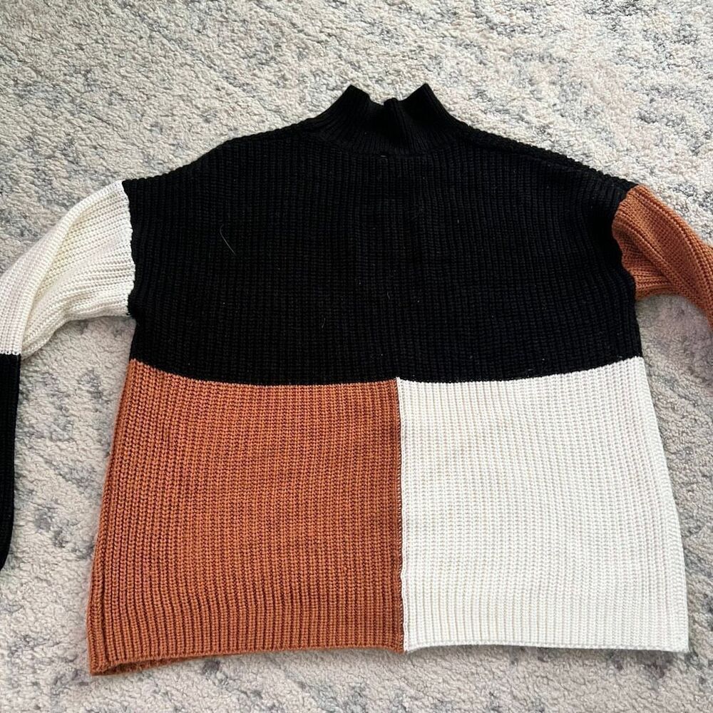 Women’s Color Block Cowl Neck Sweater - Picture 3 of 3